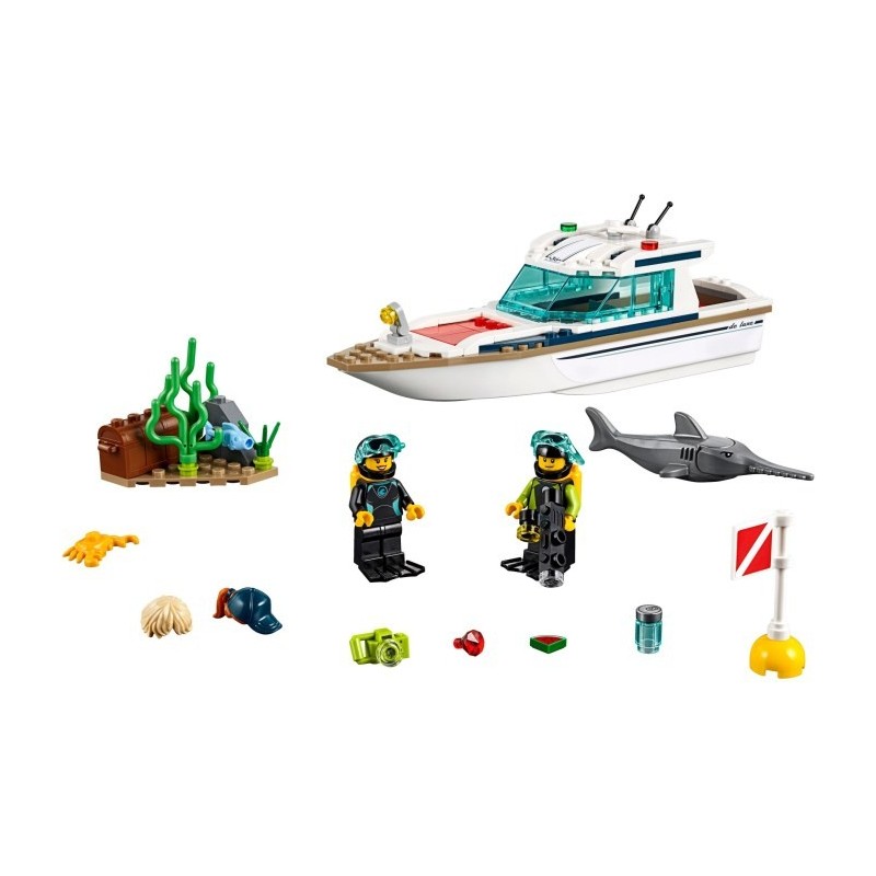 Diving Yacht